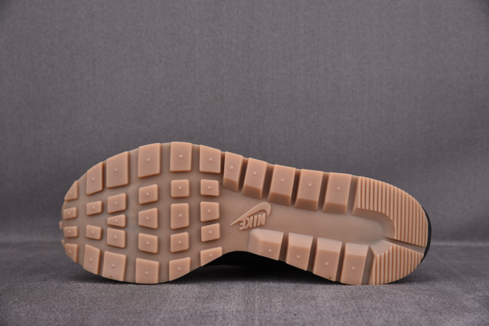 Nike Sacai x VaporWaffle 