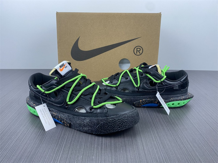 Off-White x Nike Blazer Low "Black / Green"  DH7863-001