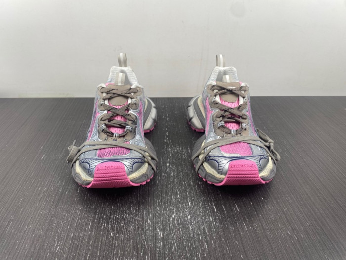 Ba*len*cia*ga phantom sneaker  744734 w3xl5 9050