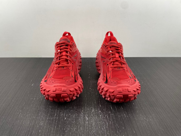 BLCG DEFENDER SNEAKER  685613-W2RAA 6010