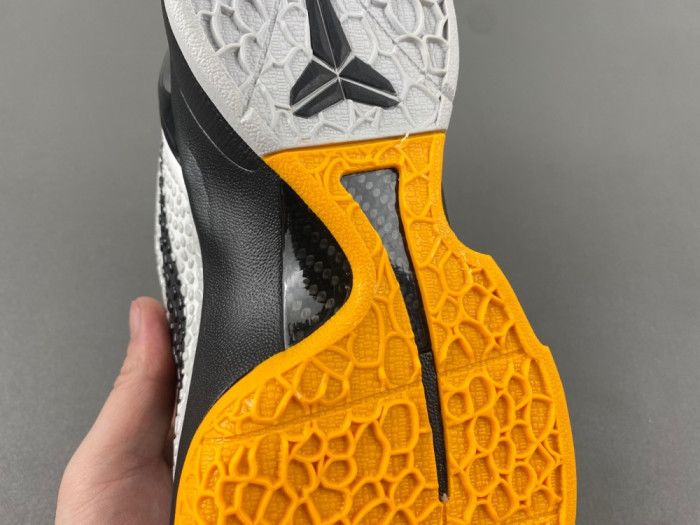 NIKE Zoom Kobe 6  CW2190-100