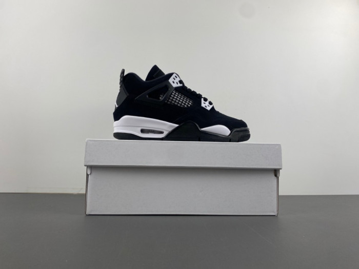 Air Jordan 4 Retro White Thunder  FQ8213-001