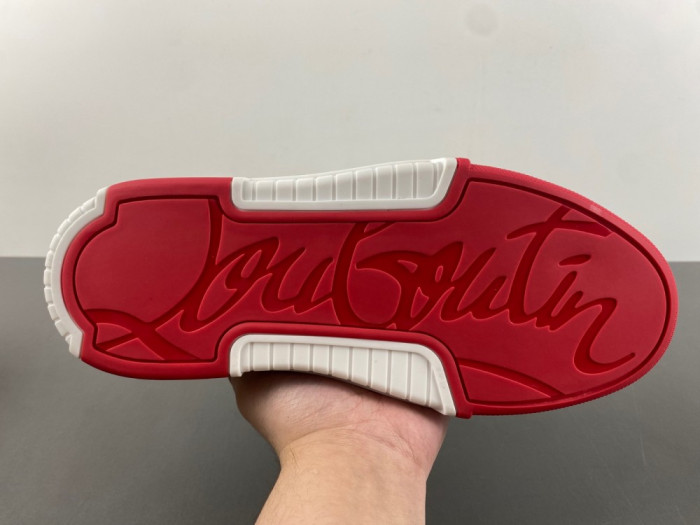 Ch**an louboutin l**is junior spikes