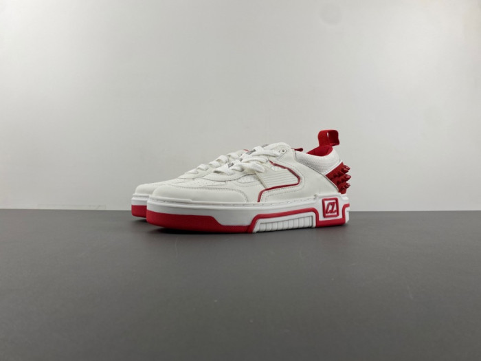 Ch**an louboutin l**is junior spikes