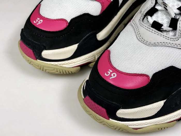 BLCG Triple S Neon Pink 2019  524039 W09O6 5671