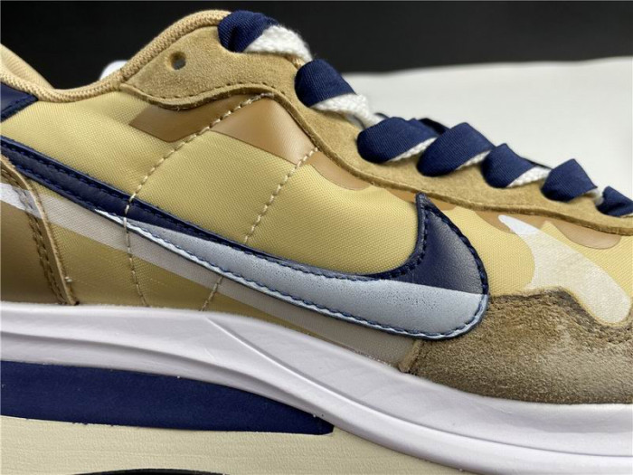 Nike Vaporwaffle sacai Sesame Blue Void  DD1875-200