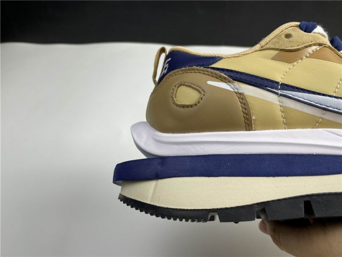 Nike Vaporwaffle sacai Sesame Blue Void  DD1875-200