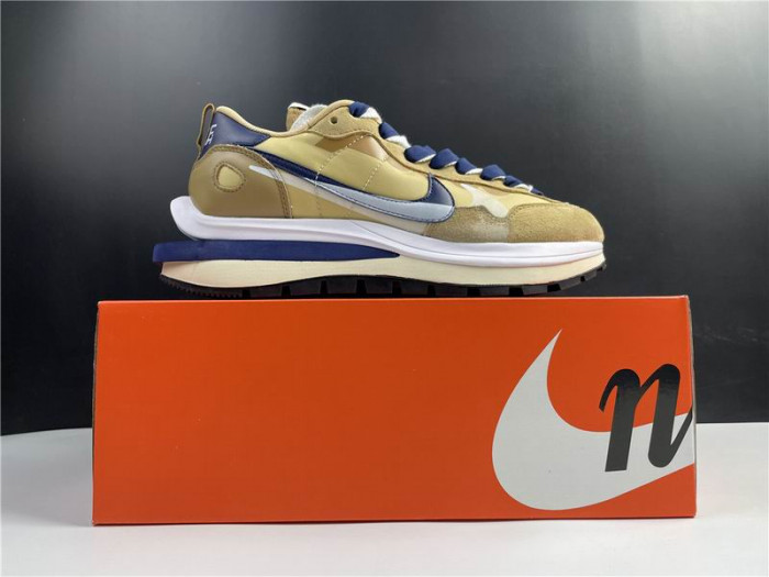 Nike Vaporwaffle sacai Sesame Blue Void  DD1875-200