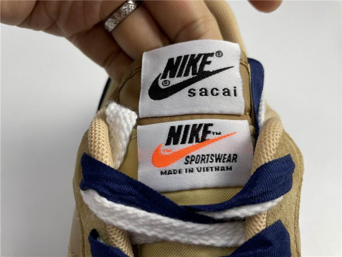 Nike Vaporwaffle sacai Sesame Blue Void  DD1875-200