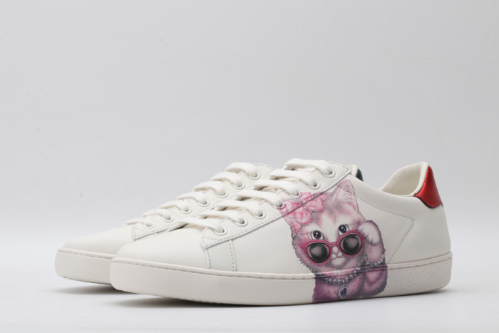 G*u*i low-top sneaker
