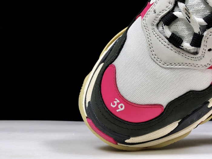 BLCG Triple S Neon Pink 2019  524039 W09O6 5671