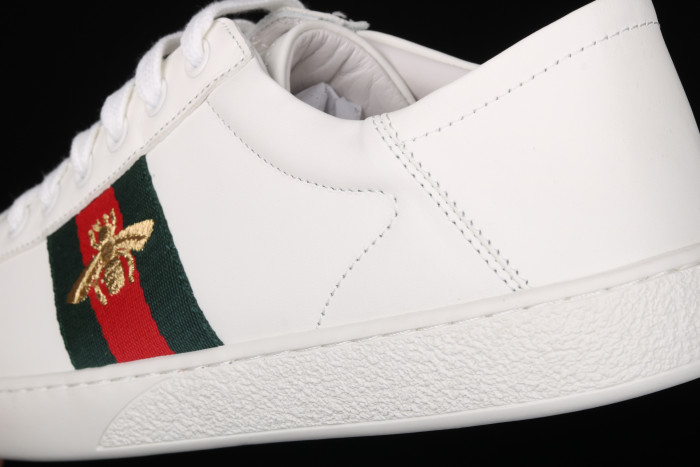 G*u*i ace embroidered low-top sneaker white with bee  ‎429446 02jp0 9064