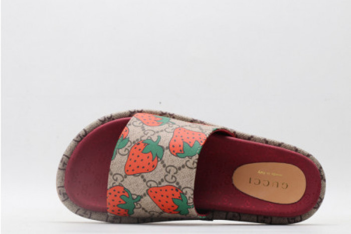 GUCC SLIPPERS