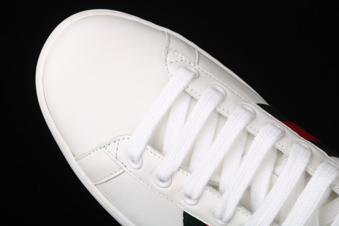 G*u*i ace embroidered low-top sneaker white with bee  ‎429446 02jp0 9064