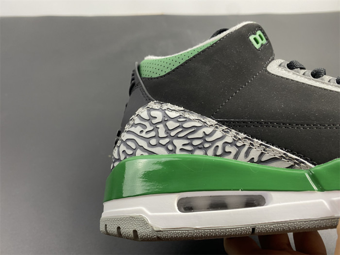 Air Jordan 3 “Pine Green”  CT8532-030