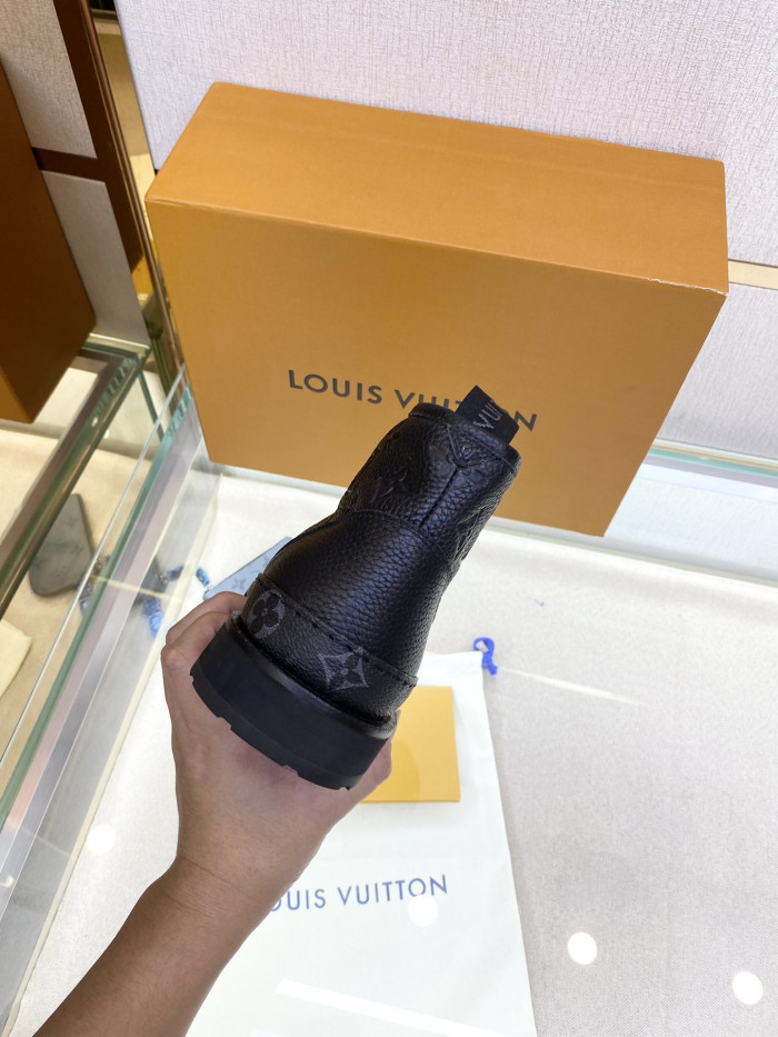 LOUS VUITON  BOOTS