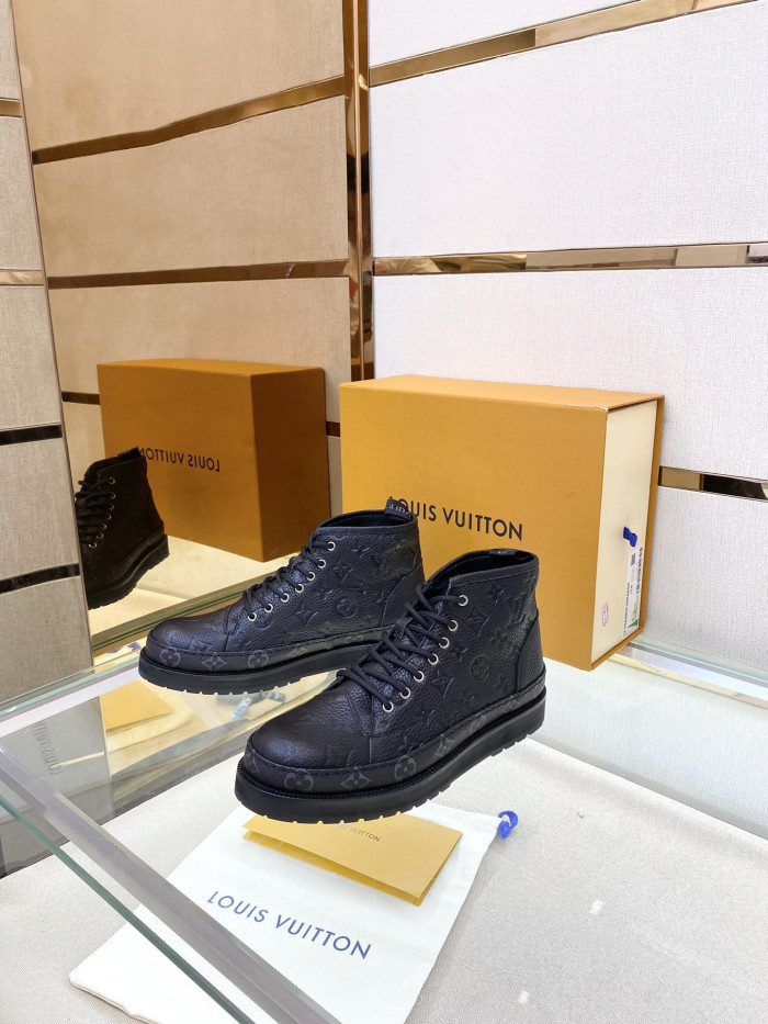 LOUS VUITON  BOOTS
