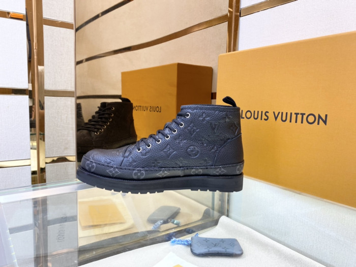 LOUS VUITON  BOOTS