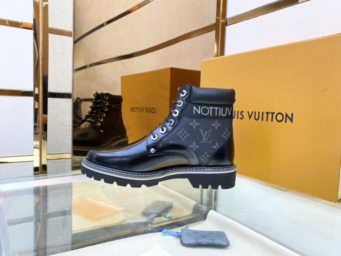 LOUS VUITON  BOOTS